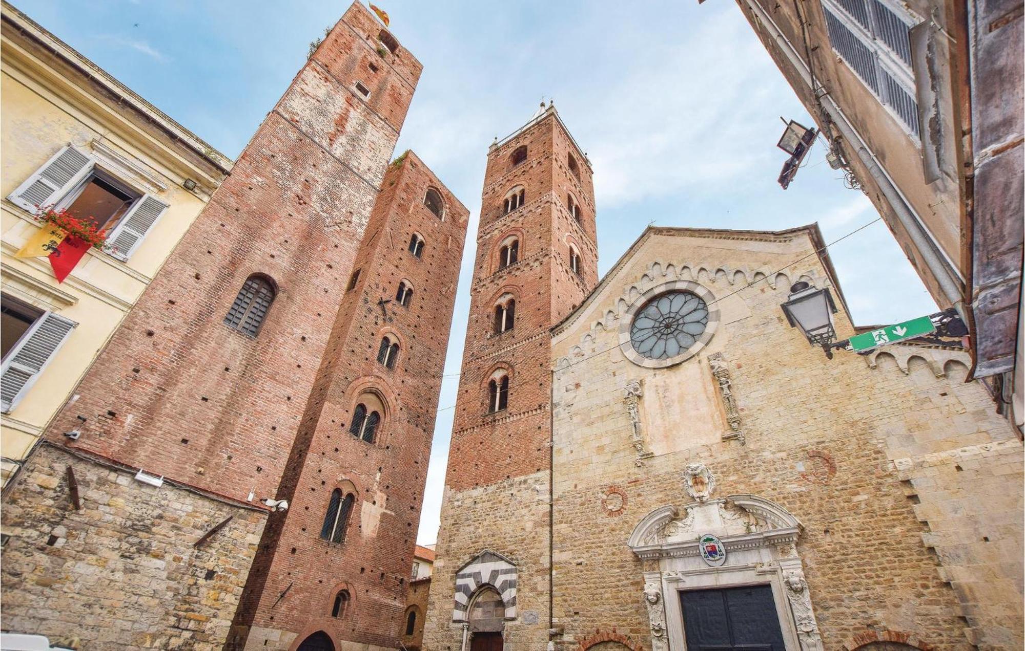 Amazing Apartment In Albenga With Wifi Exterior photo